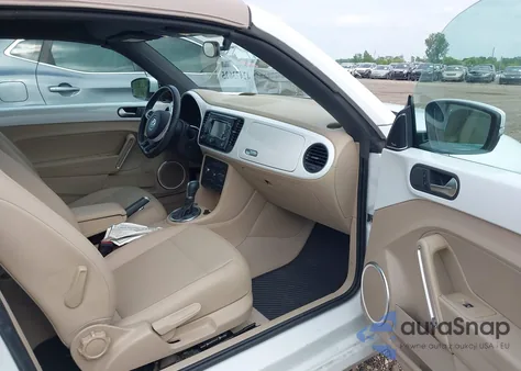 2015 Volkswagen Beetle 1.8T из США, поврежденный, VIN 3VW517AT2FM800886